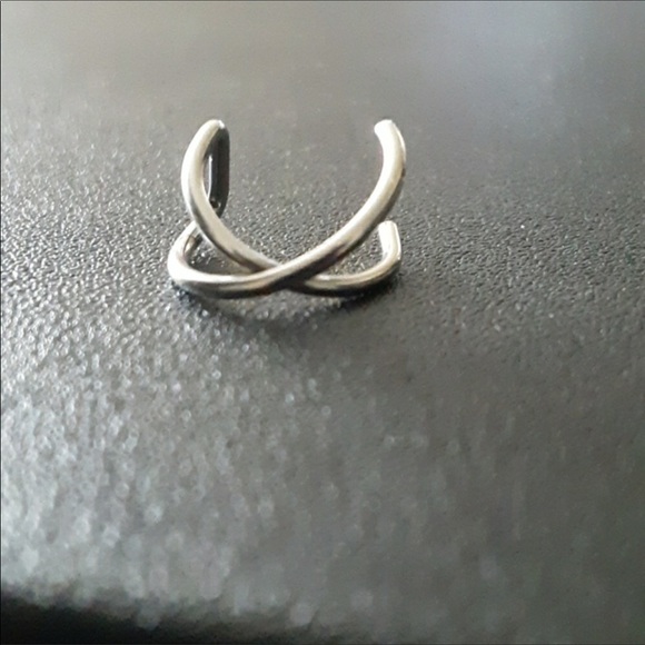 💸FINAL PRICE DROP💕NIB Handmade Criss Cross Faux Cuff💕 - Picture 10 of 14